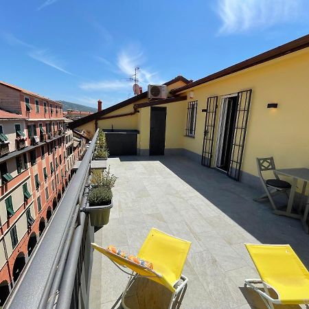 Sun Luxury Apartment In Centro Storico Chiavari Exterior photo